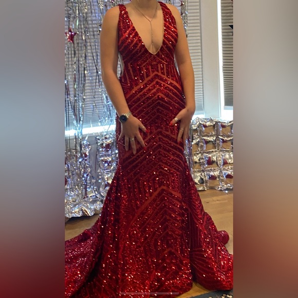 Jovani red prom dress - Picture 2 of 5